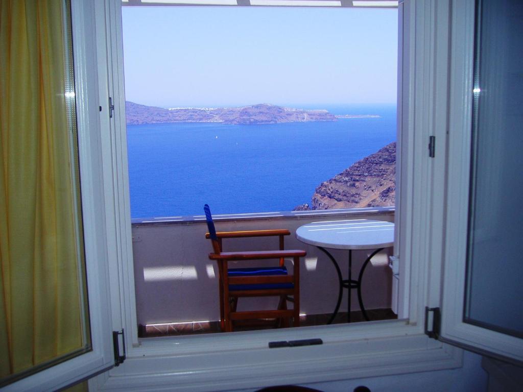 Hotel Mylos Firostefani Habitación foto